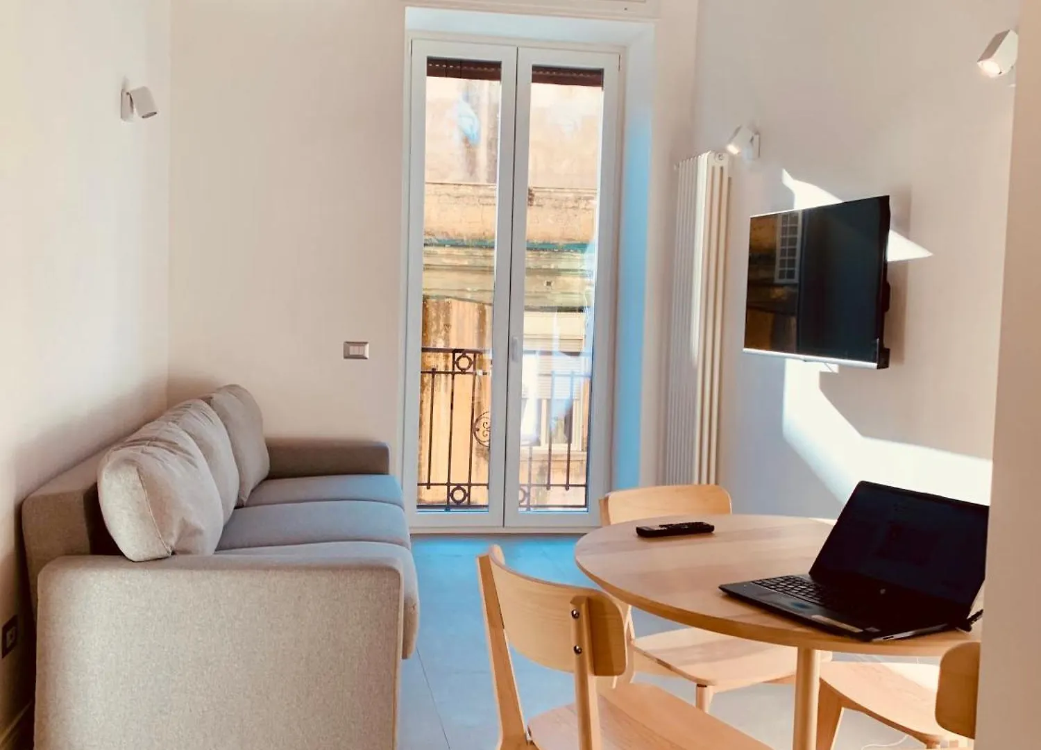 Fafa Apartment City Center Naples 0*,  Italy